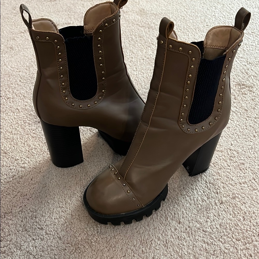 Wild Diva Studded Brown Ankle Boots size 7